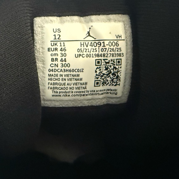 🔥 Brand New Air Jordan 1 Mid SE – Men’s Size 12 🔥 - Picture 11 of 12